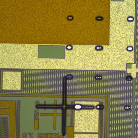 Example of microelectronics device: alignment made with UV-KUB 3 mask aligner