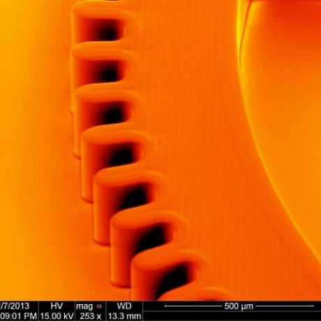 Example of micromechanics structure: microwheel with 300µm thickness